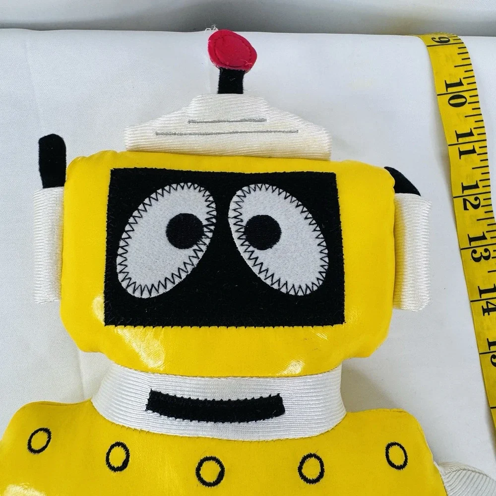 Yo Gabba Gabba Plex Robot Plush Toy 13 Inch GabbaCadabra 2012 Yellow Robot Vinyl